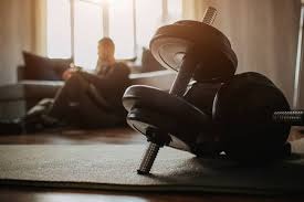 全球博彩合规化的争端：经济利益与社会成本的博弈。（全球博彩合规之争：经济收益与社会代价的角力）